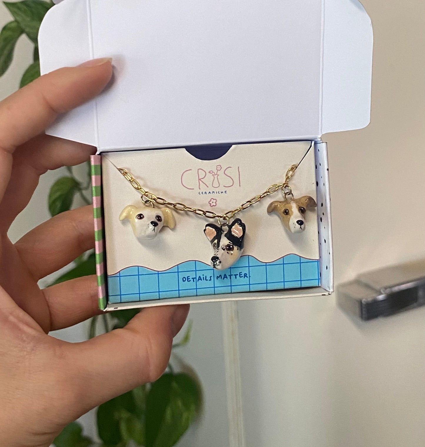 Customizable animal pendant